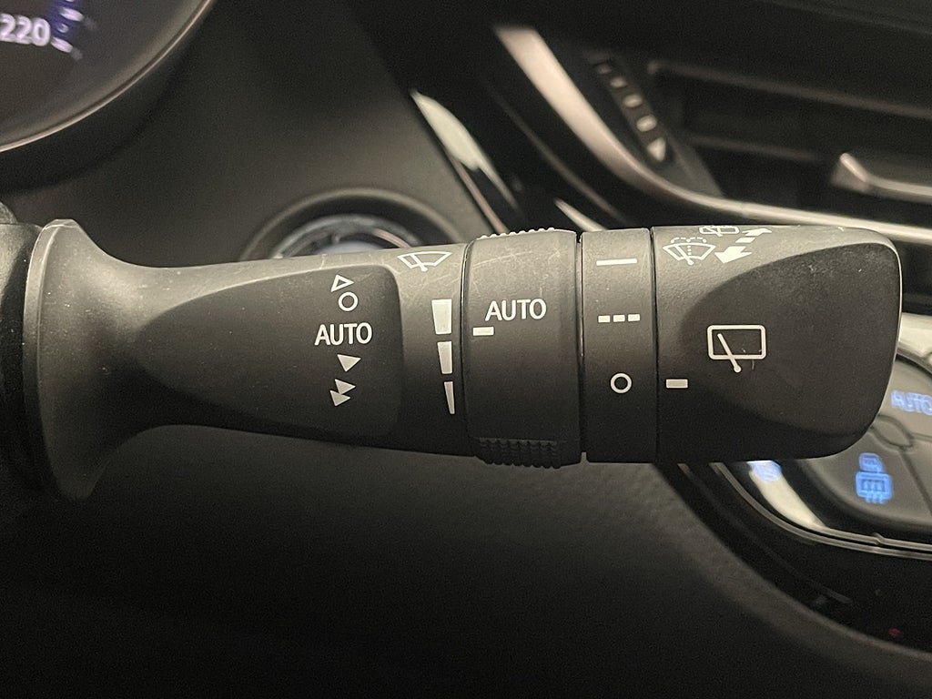 Vehicle Image 22