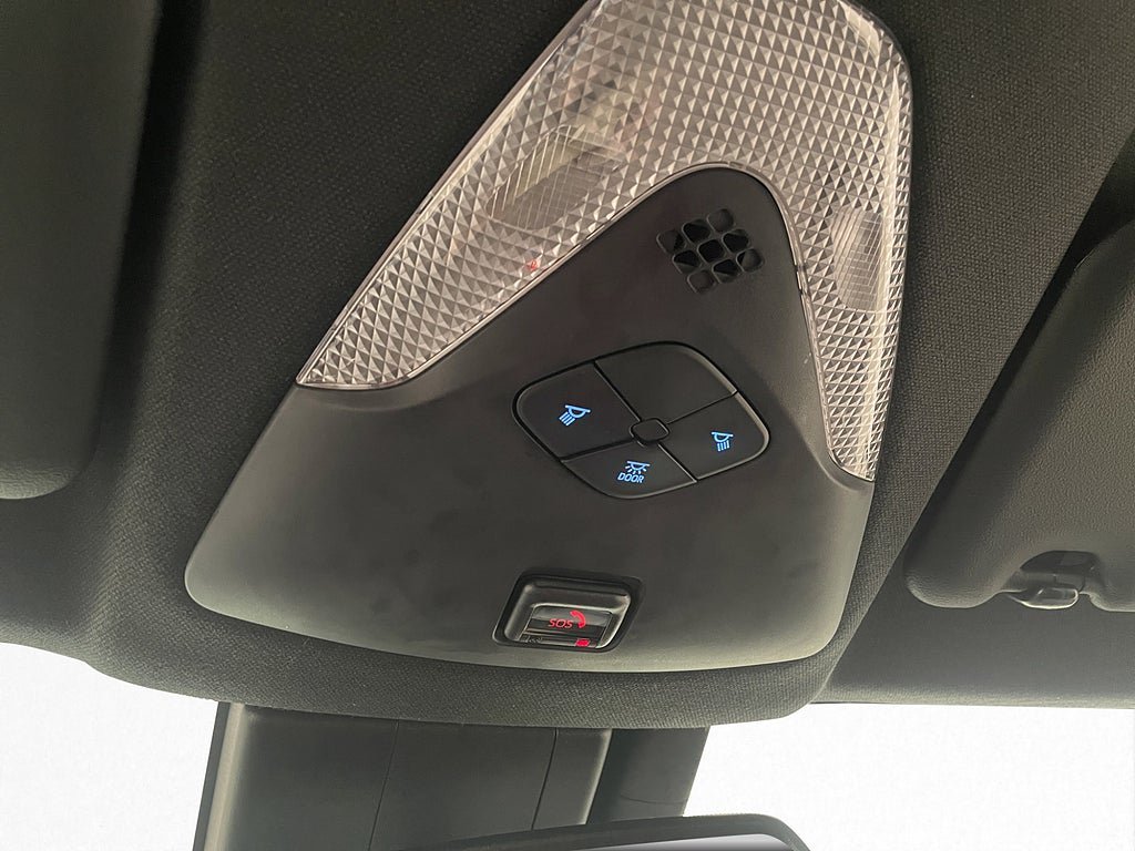Vehicle Image 24