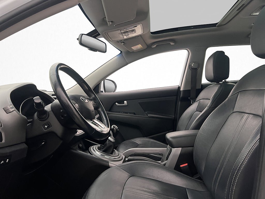 Vehicle Image 11