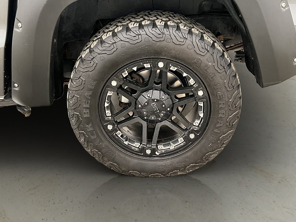 Vehicle Image 36