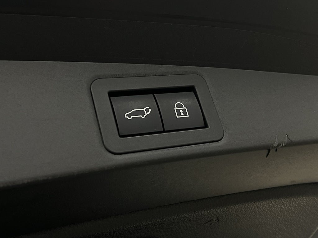Vehicle Image 27