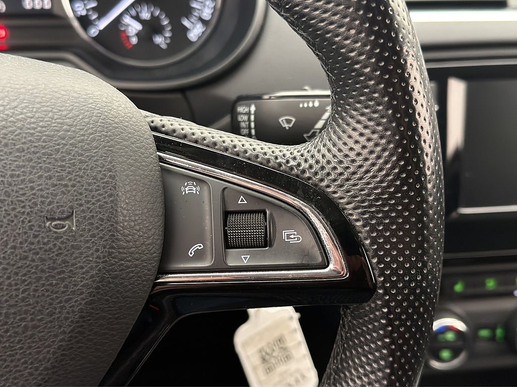 Vehicle Image 17