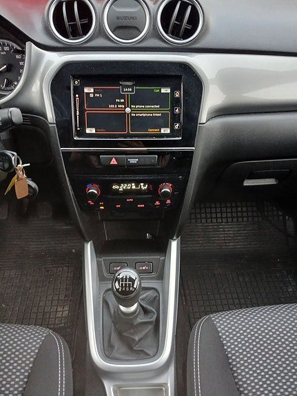 Vehicle Image 11