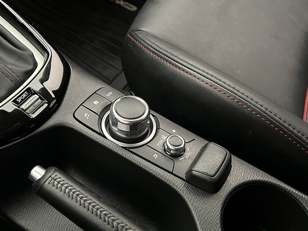 Vehicle Image 27