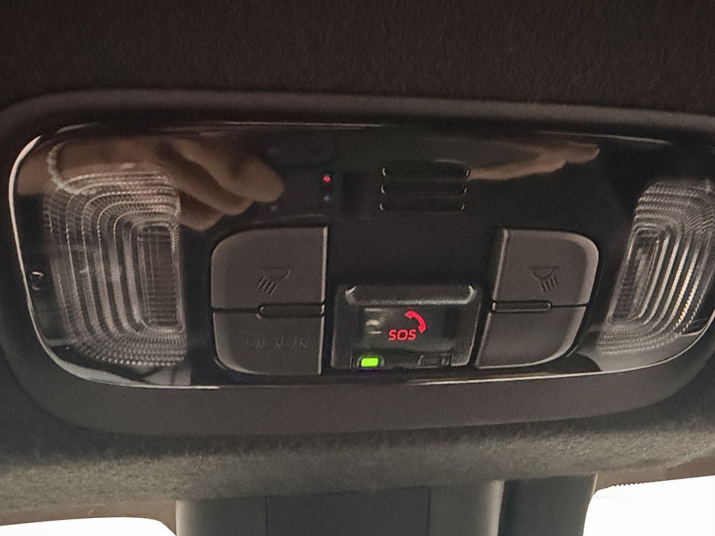 Vehicle Image 32