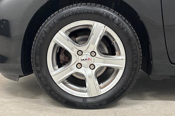 Vehicle Image 11