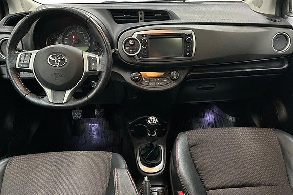 Vehicle Image 12