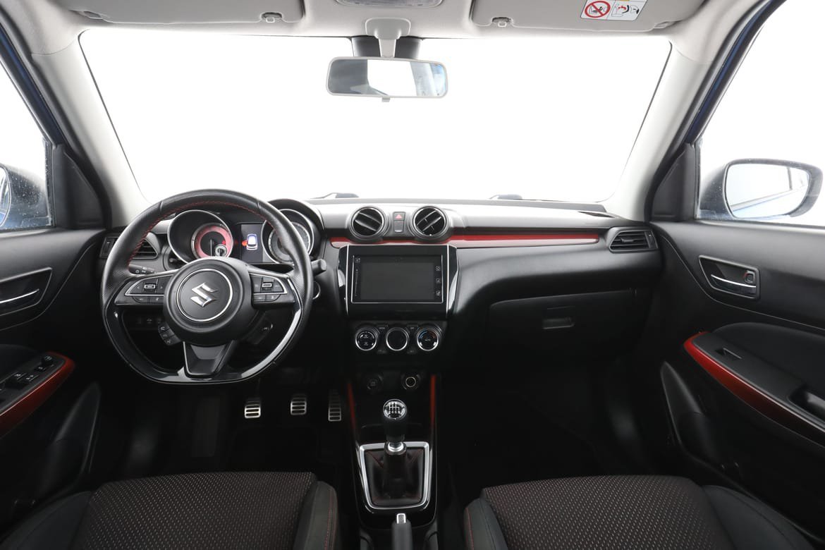 Vehicle Image 13