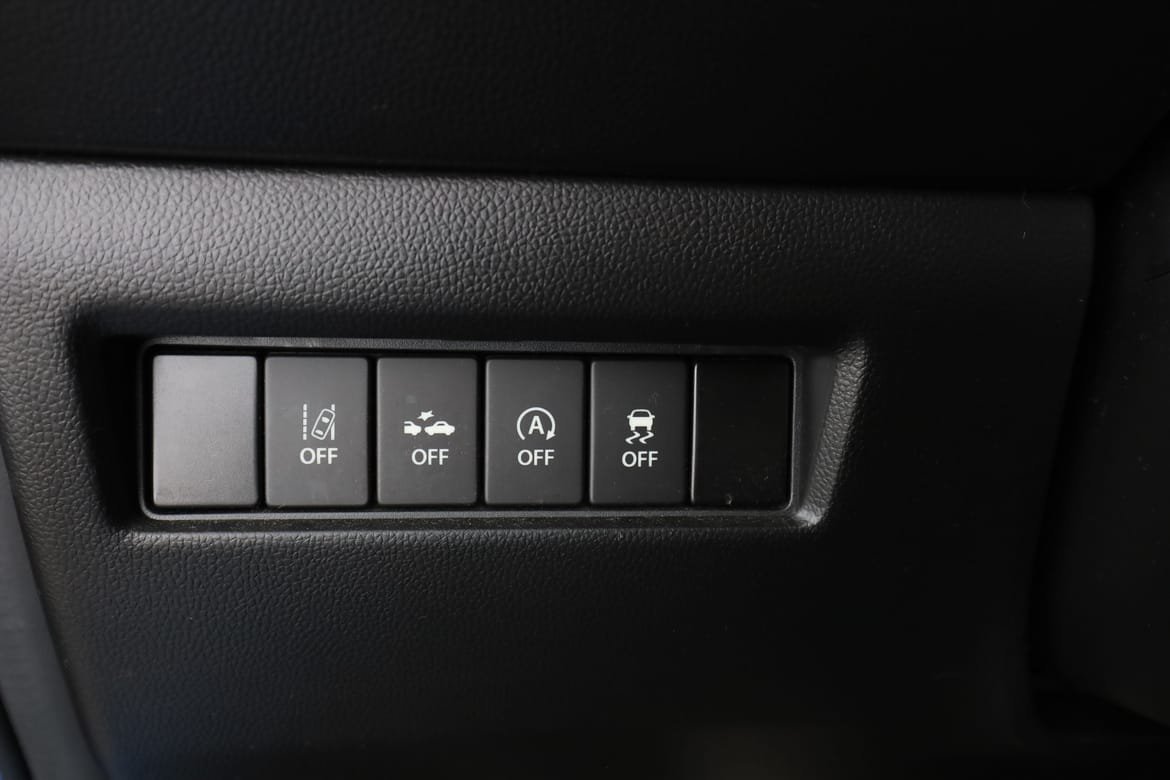 Vehicle Image 25