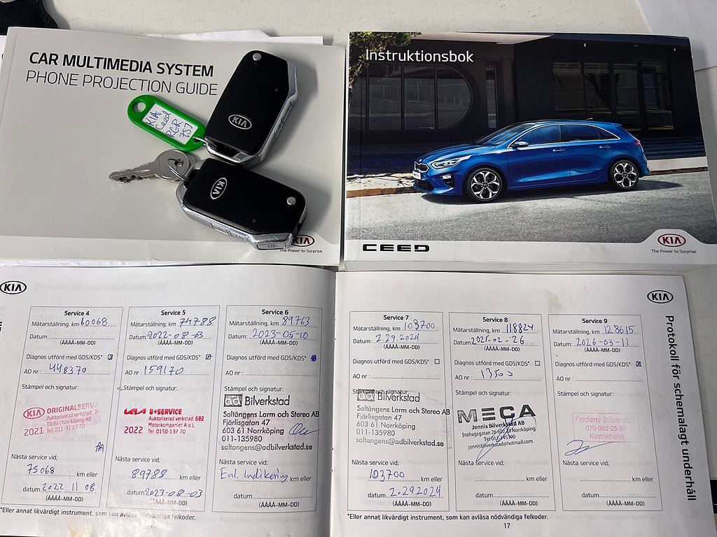 Vehicle Image 21