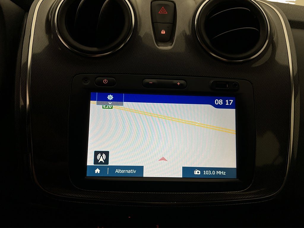 Vehicle Image 17