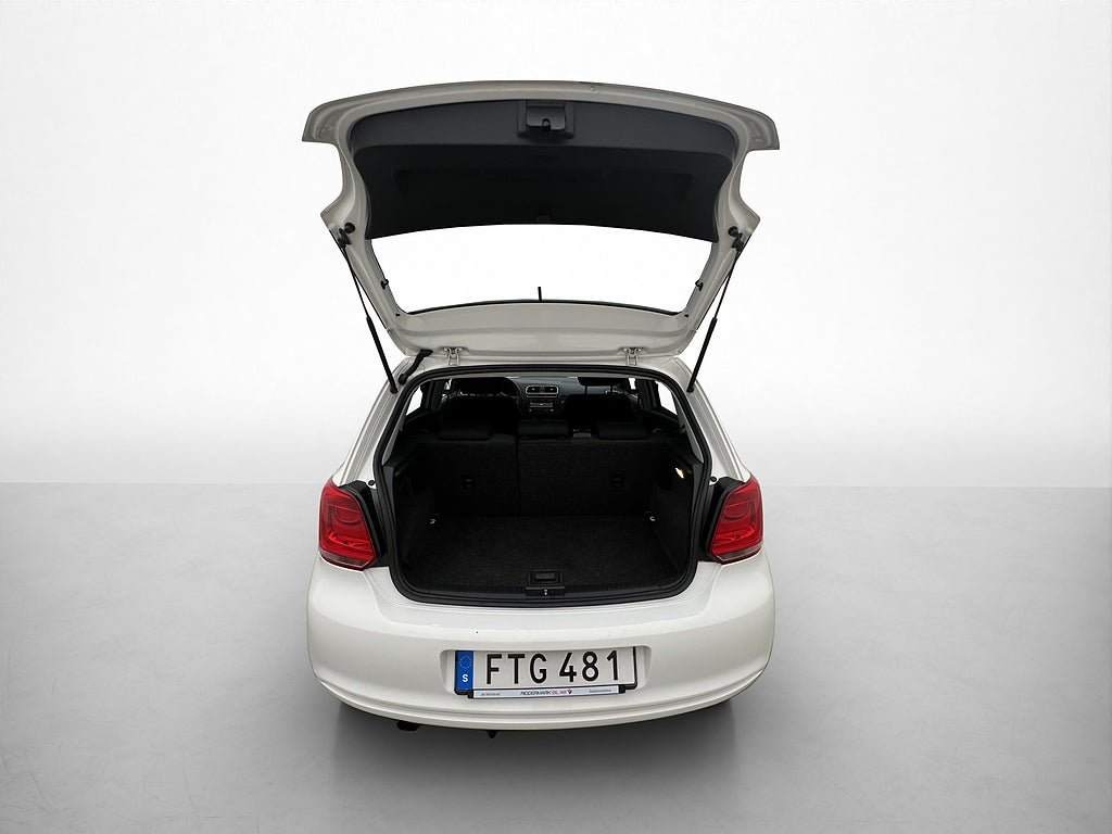 Vehicle Image 21