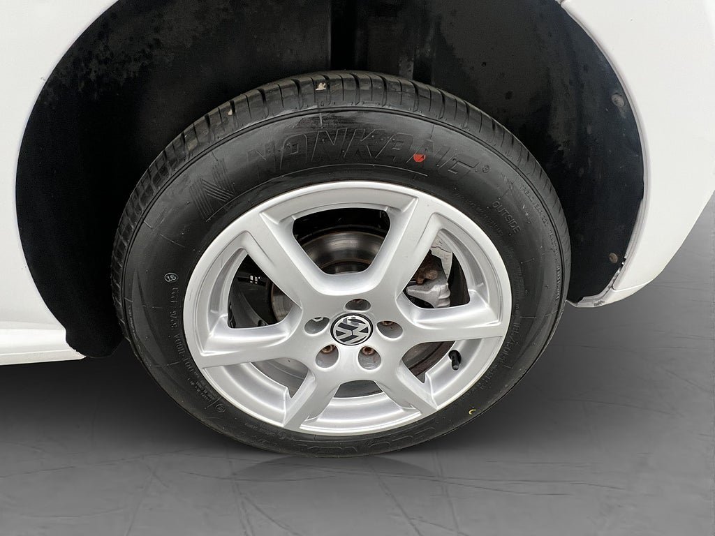 Vehicle Image 23