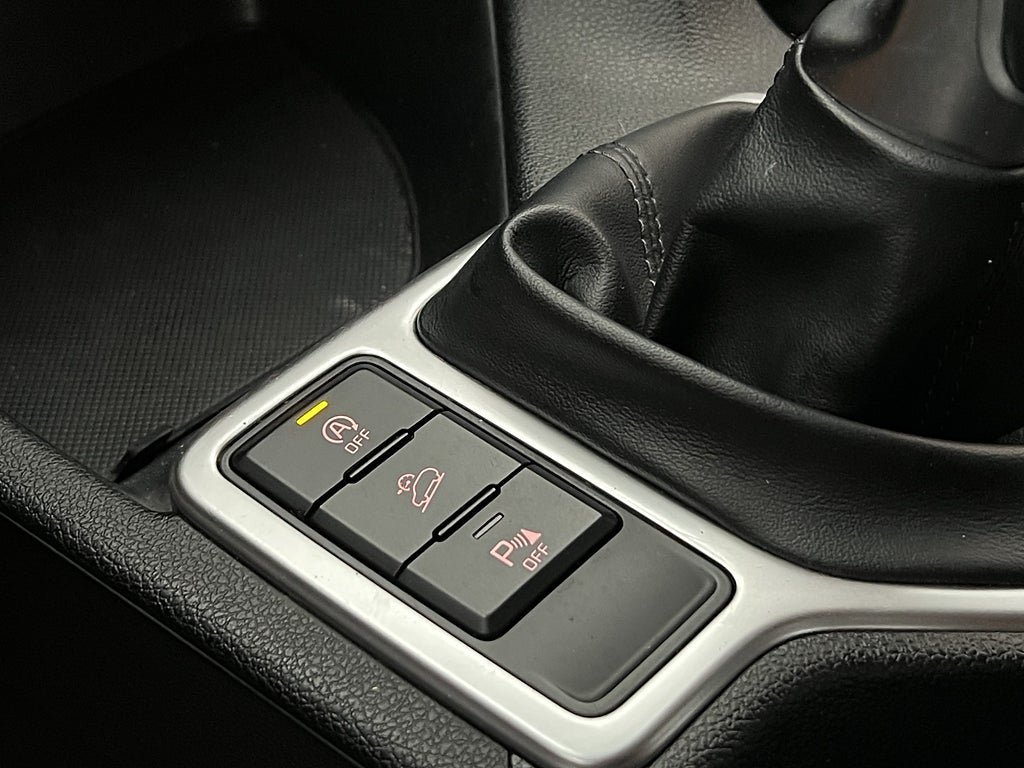 Vehicle Image 24