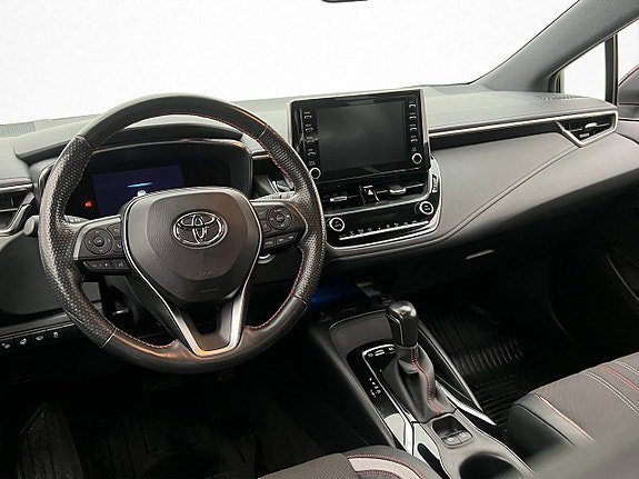 Vehicle Image 11