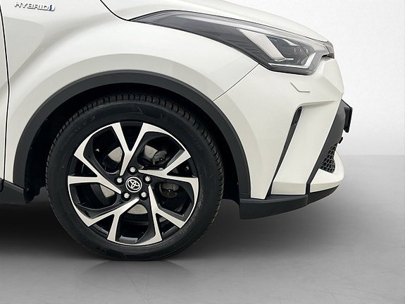 Vehicle Image 30