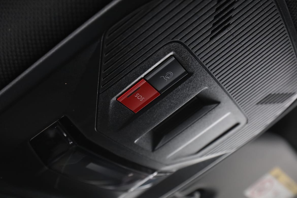 Vehicle Image 32