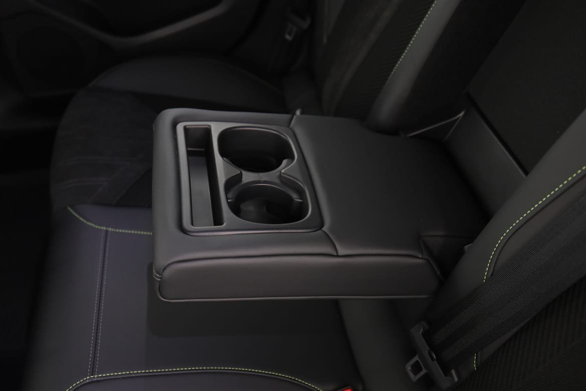 Vehicle Image 38