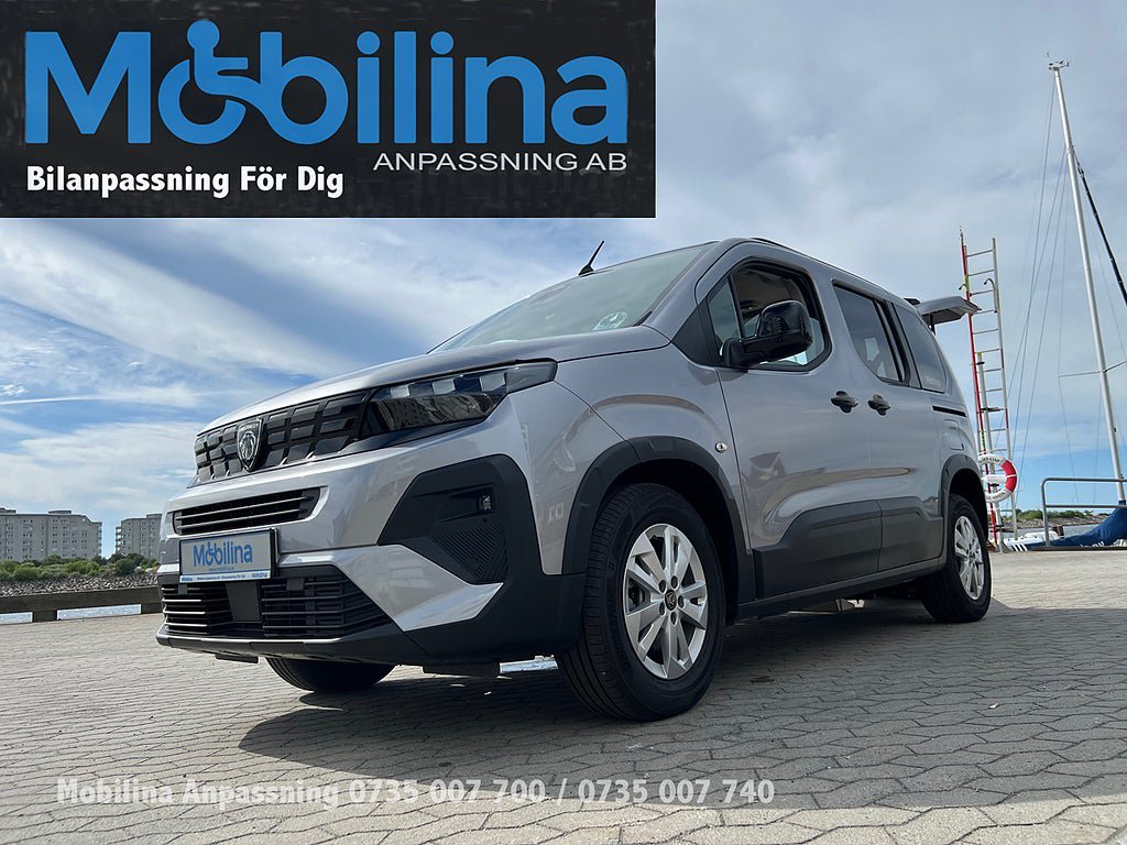 Vehicle Image 7