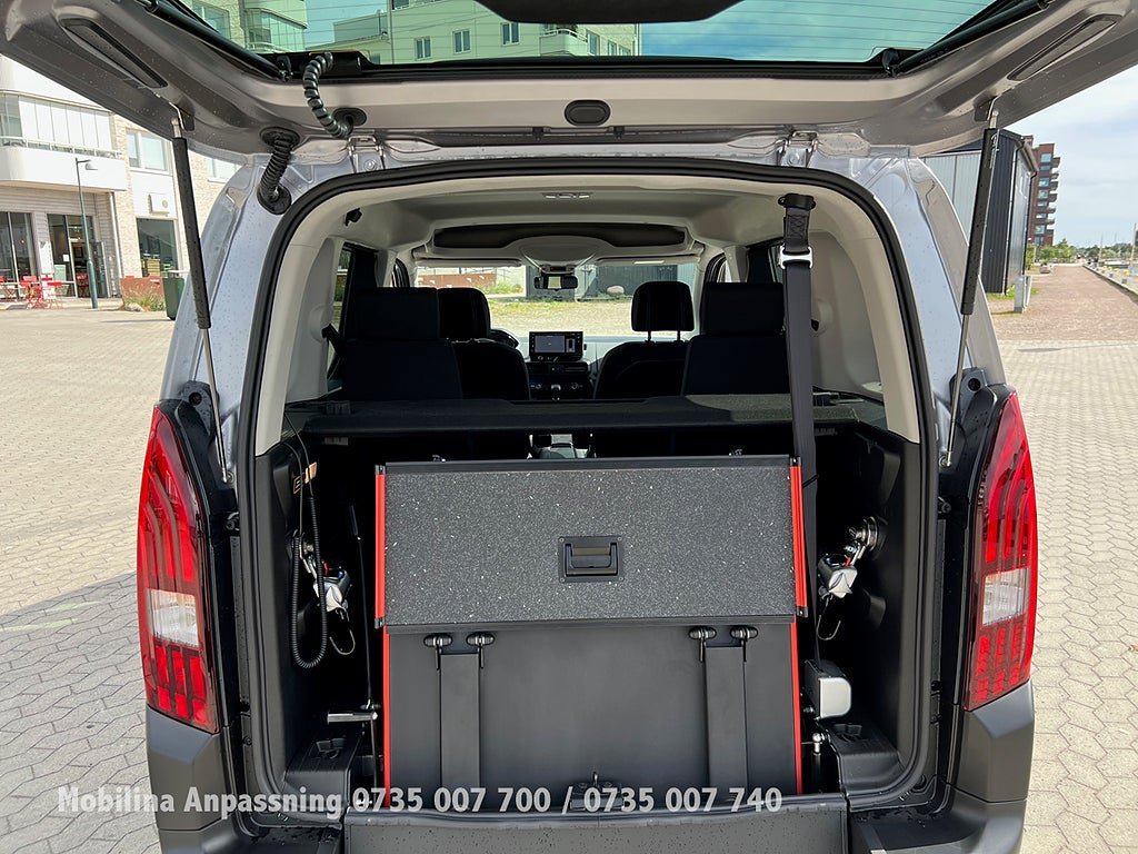 Vehicle Image 19