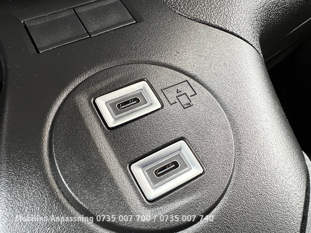 Vehicle Image 45