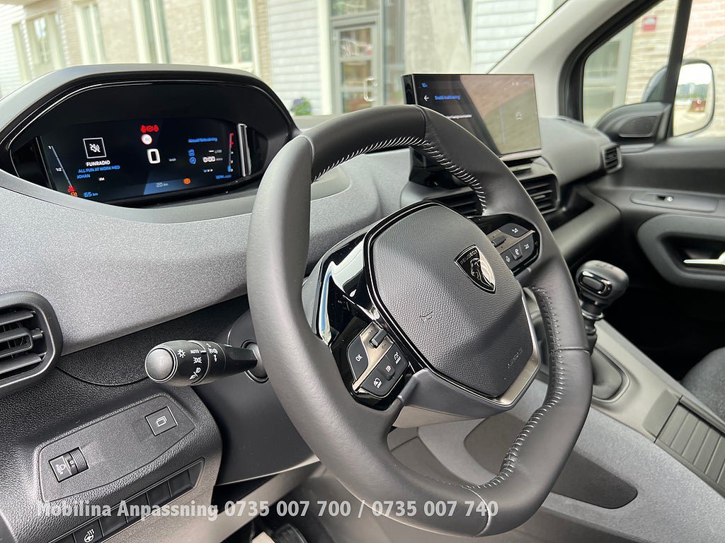 Vehicle Image 48
