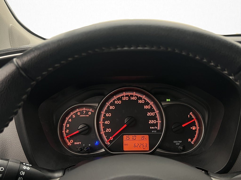 Vehicle Image 15