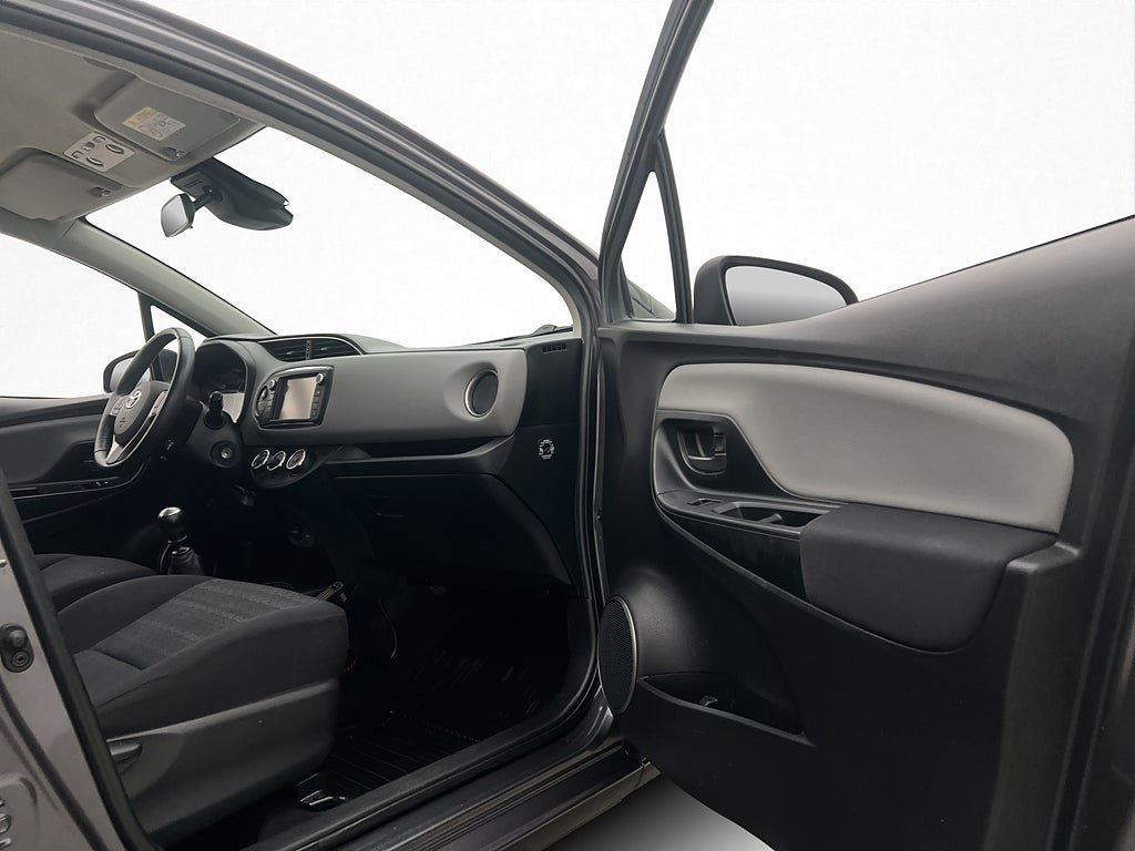 Vehicle Image 22