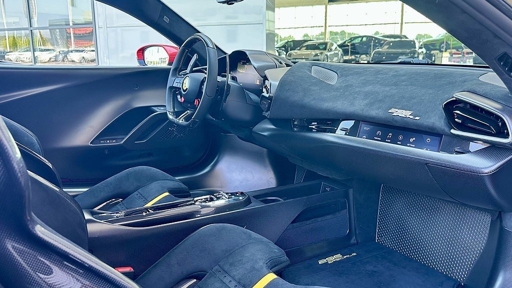 Vehicle Image 28