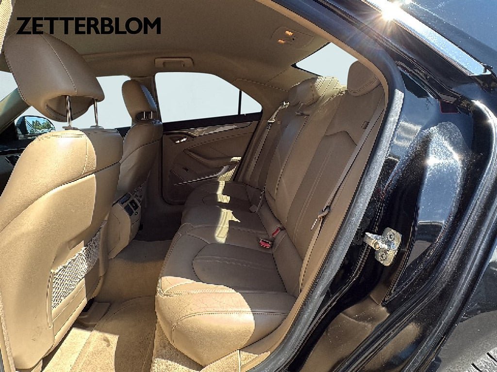 Vehicle Image 9