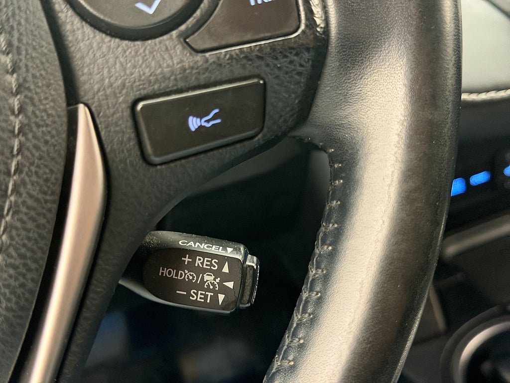 Vehicle Image 22