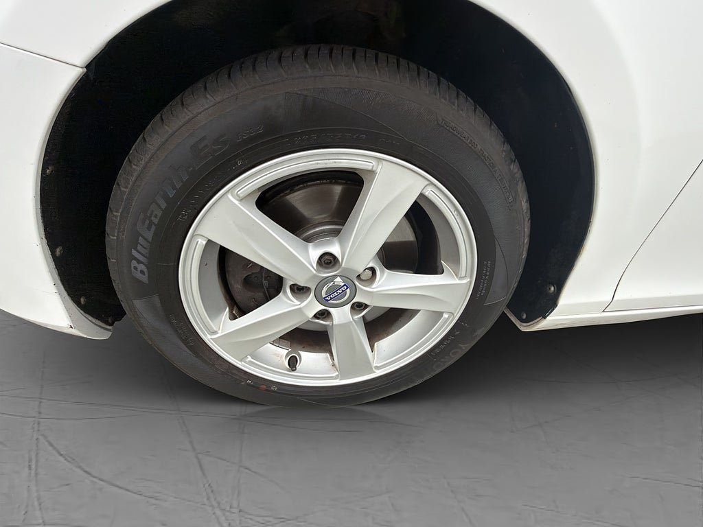 Vehicle Image 24