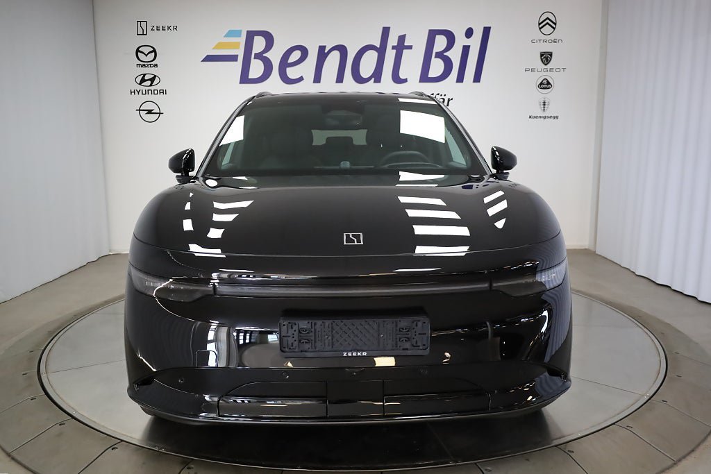 Vehicle Image 7