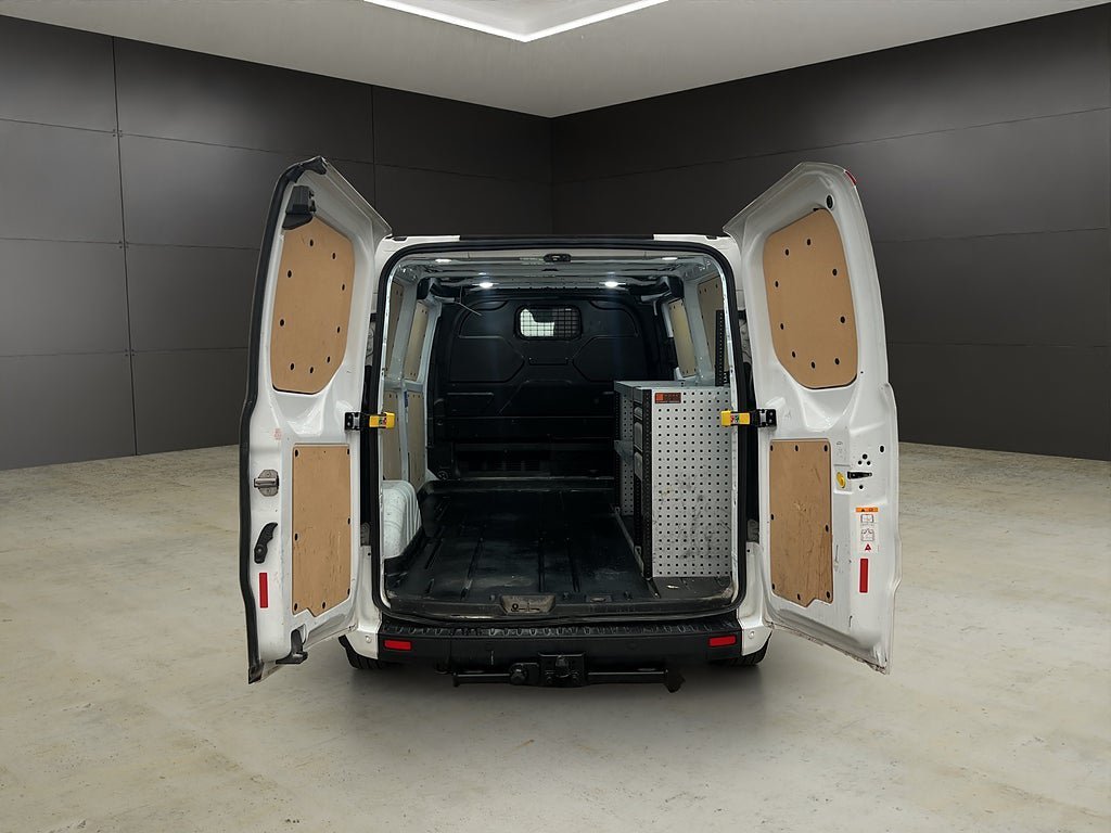 Vehicle Image 19