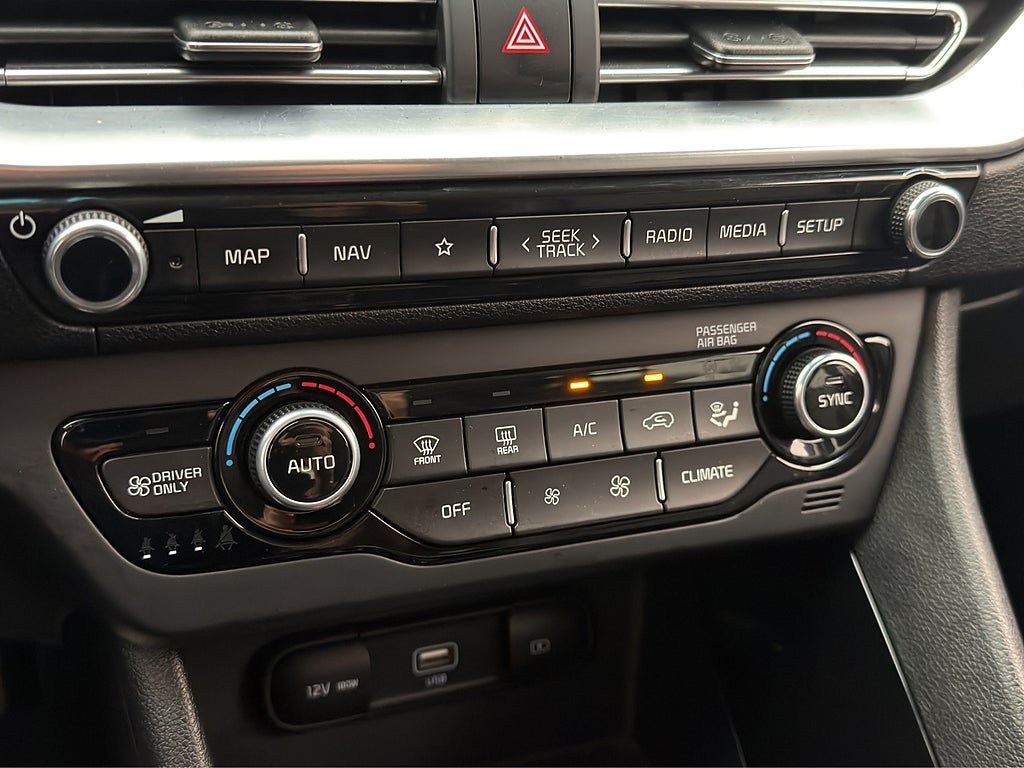 Vehicle Image 26