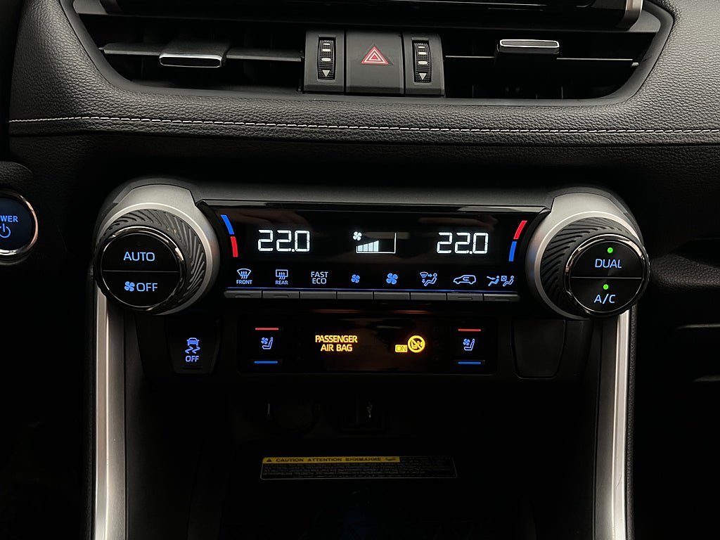 Vehicle Image 26