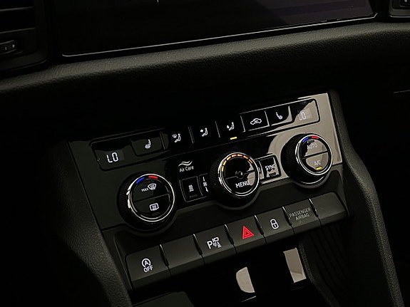Vehicle Image 29
