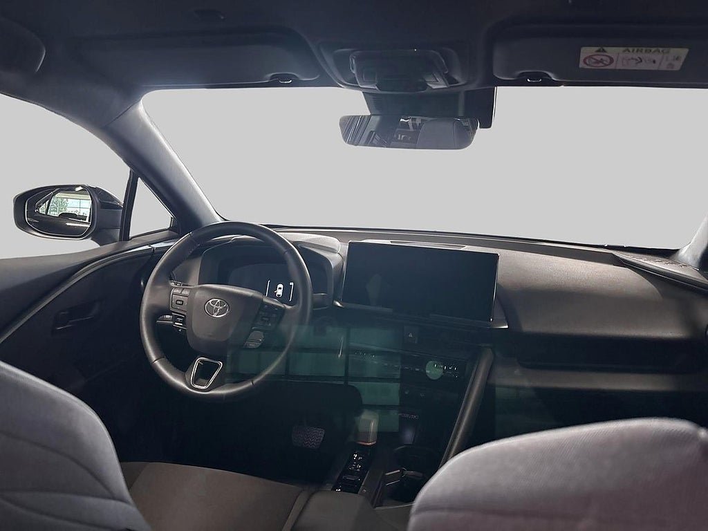 Vehicle Image 11