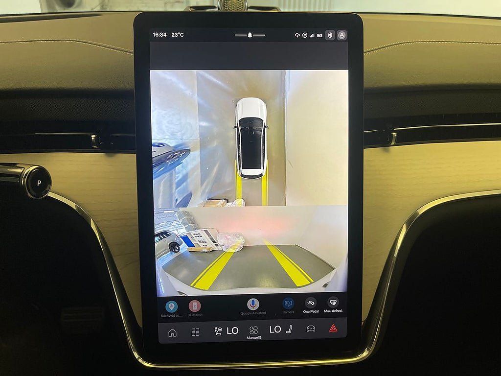 Vehicle Image 15