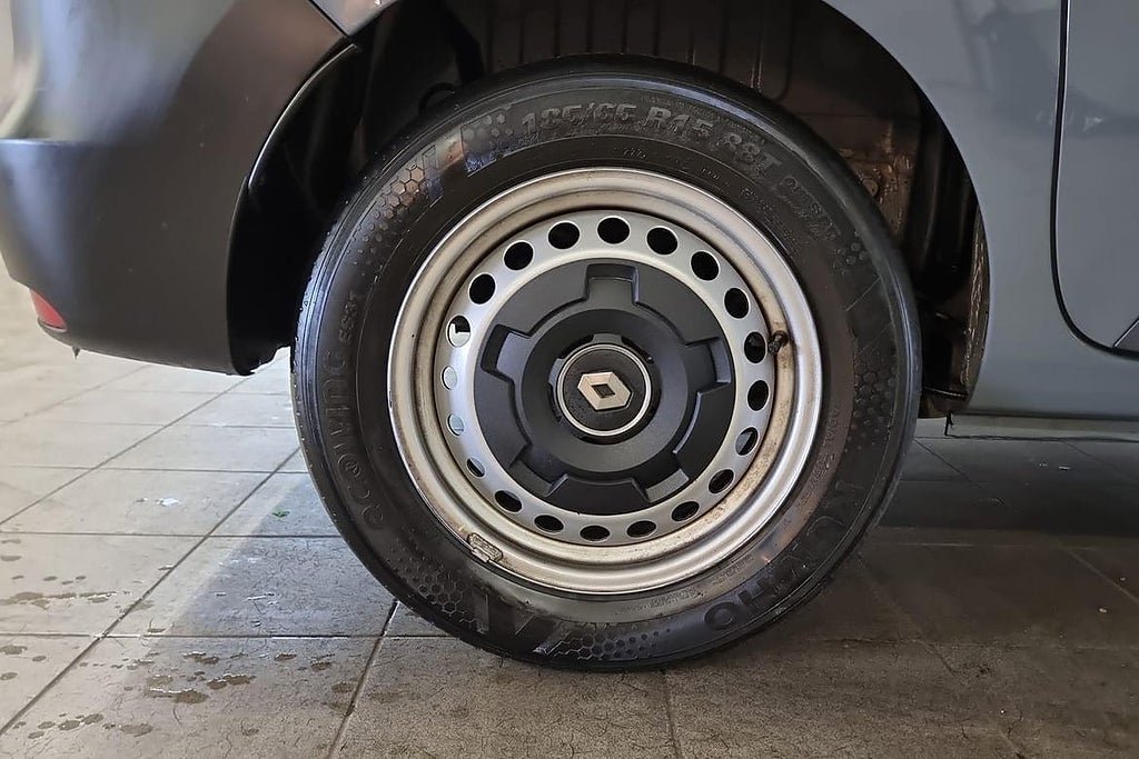 Vehicle Image 20