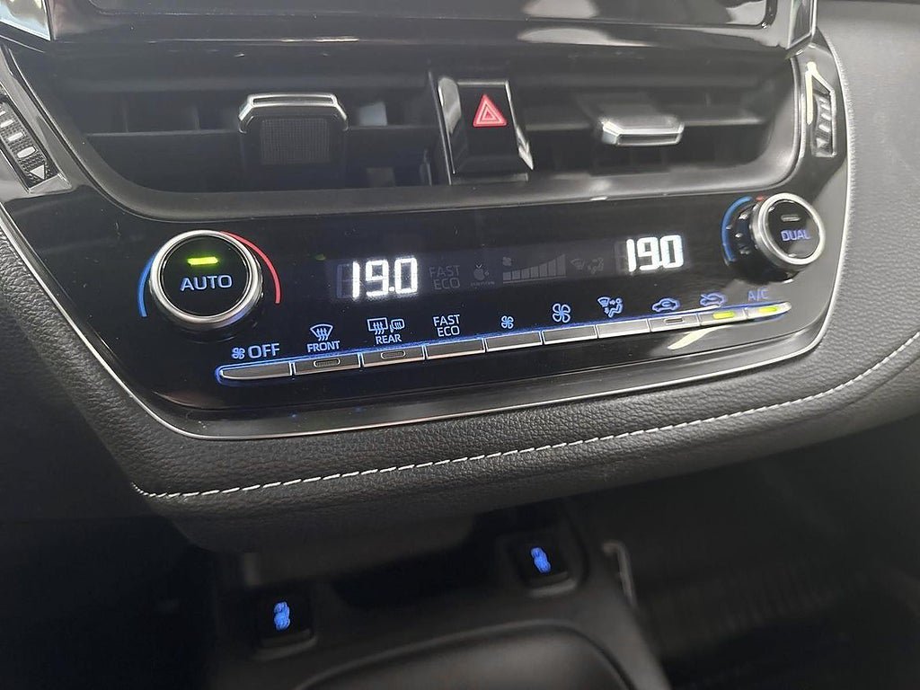 Vehicle Image 17