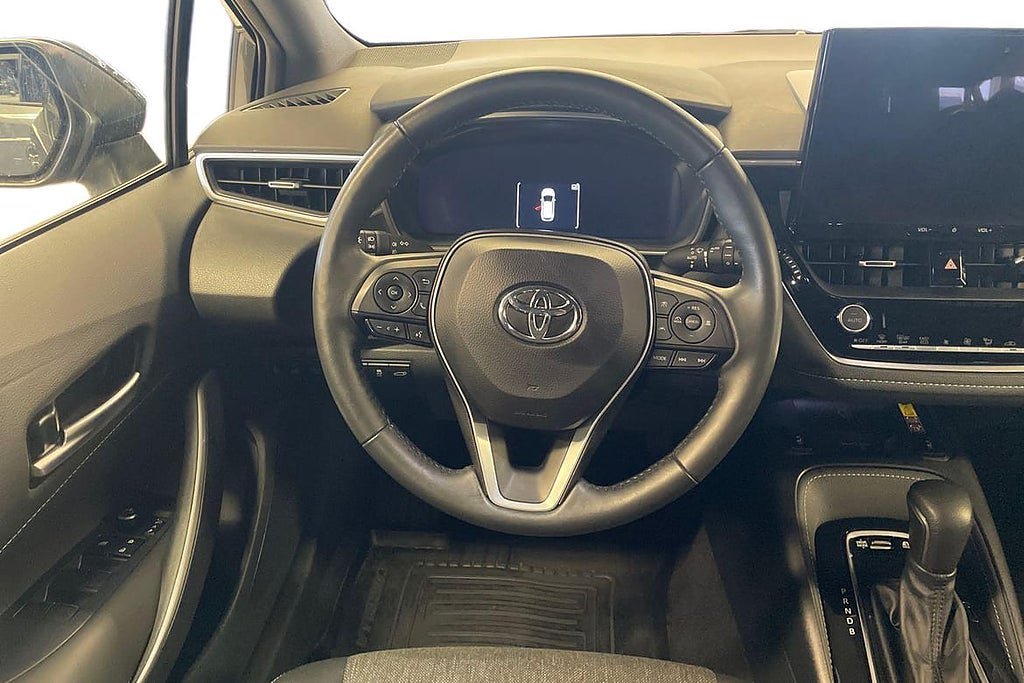 Vehicle Image 11