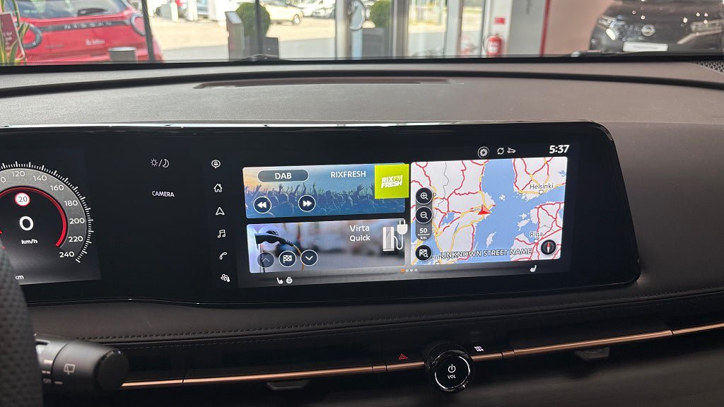 Vehicle Image 9