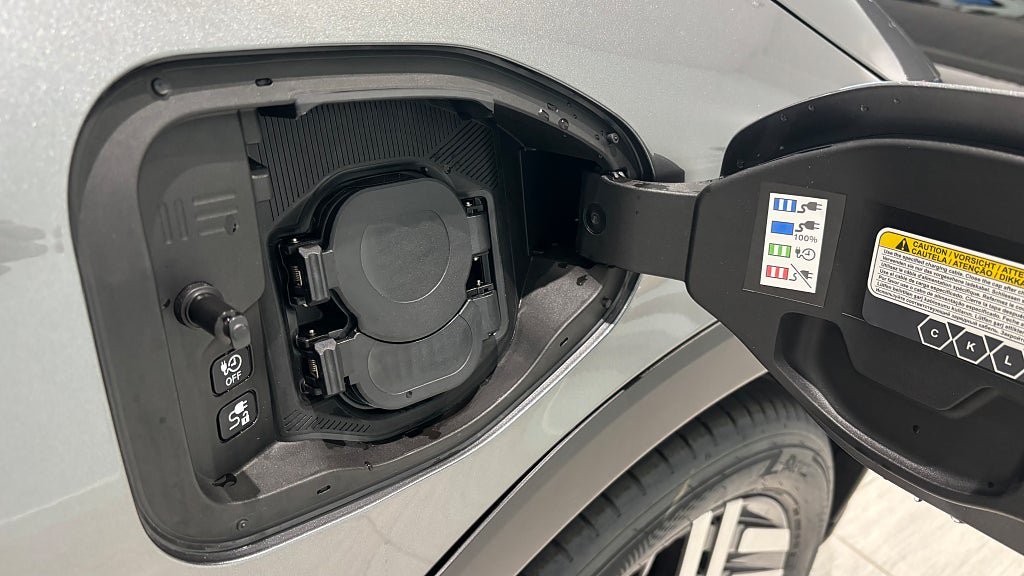 Vehicle Image 16