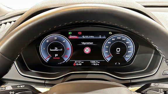 Vehicle Image 30
