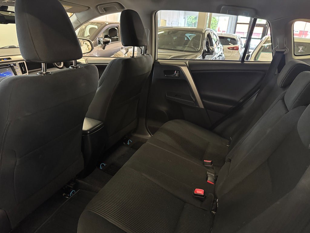 Vehicle Image 19