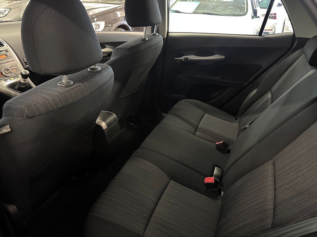 Vehicle Image 19