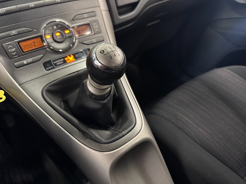 Vehicle Image 22