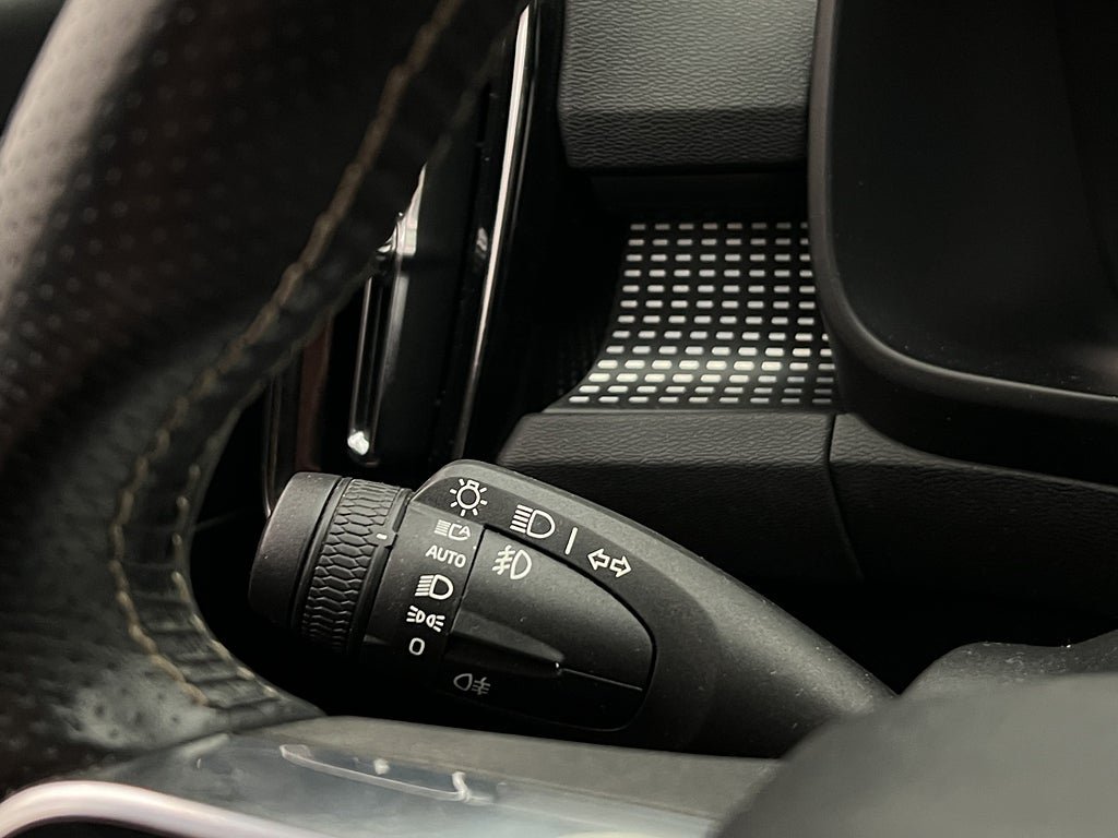 Vehicle Image 29
