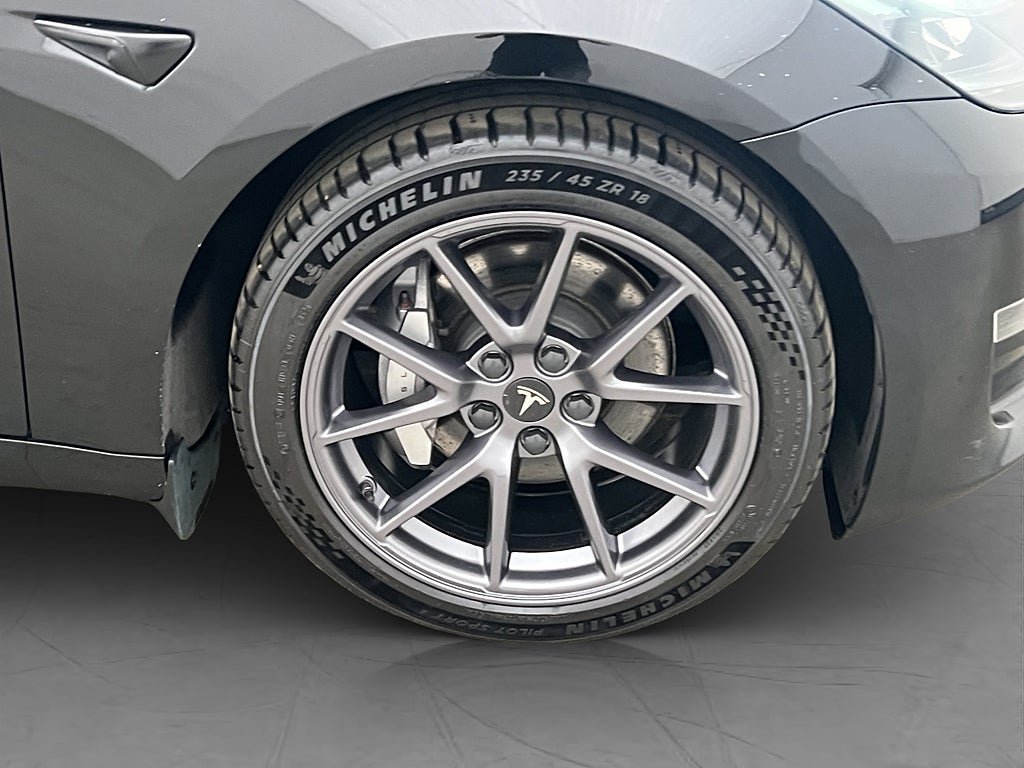 Vehicle Image 31